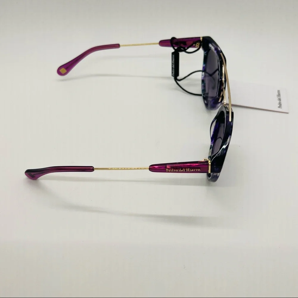 NWT Pedro del Hierro Round Sunglasses w/ Case and Dust Cloth. Purple and Gold.